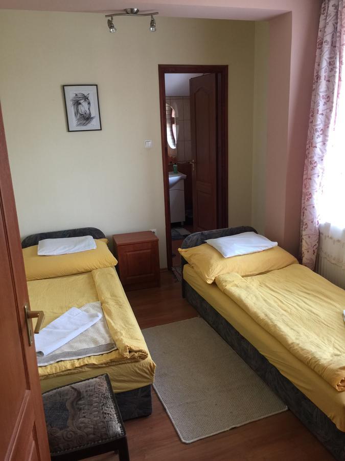 Villa Negra Motel Berzence Exterior photo