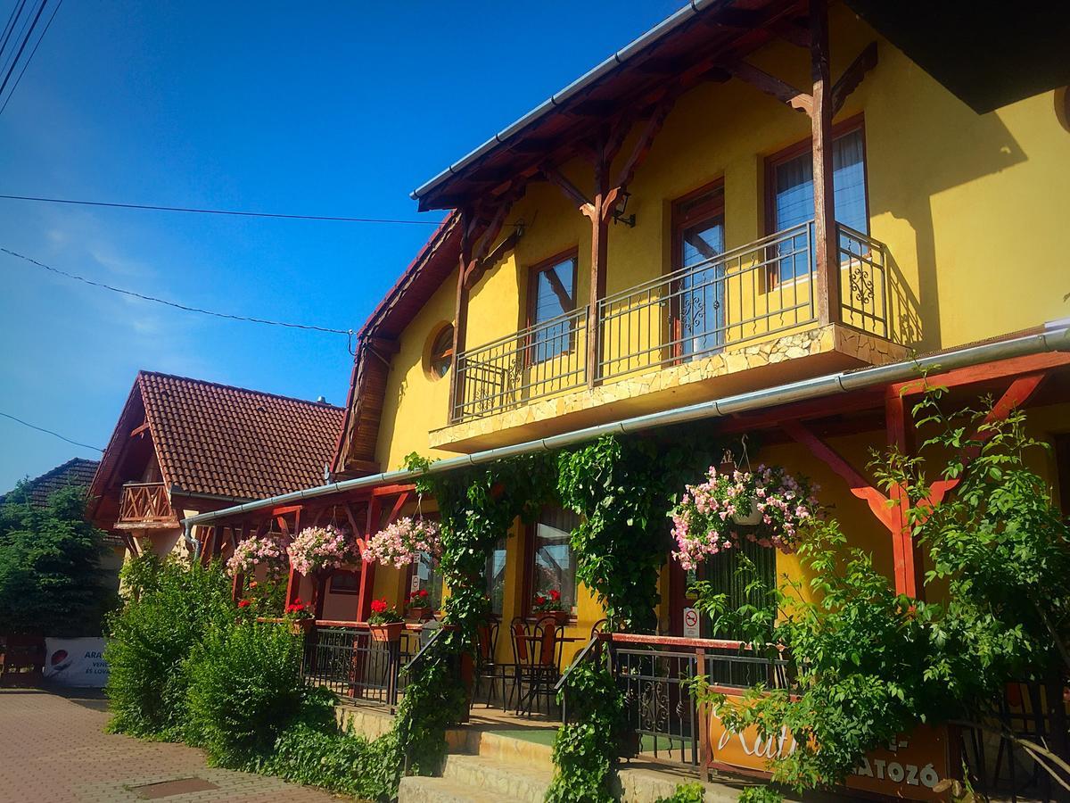 Villa Negra Motel Berzence Exterior photo
